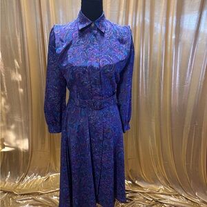 Chic Long Sleeve Paisley Dress in Purple